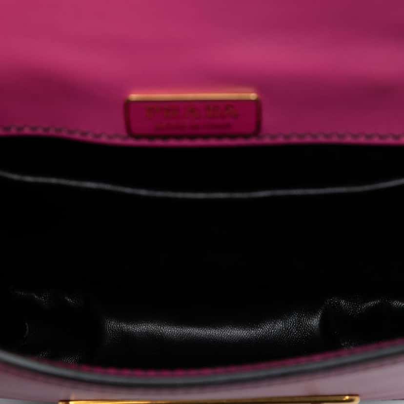 Prada Saffiano Trimmed City Calf Pionniere Crossbody Pink Leather Very good condition - Model View