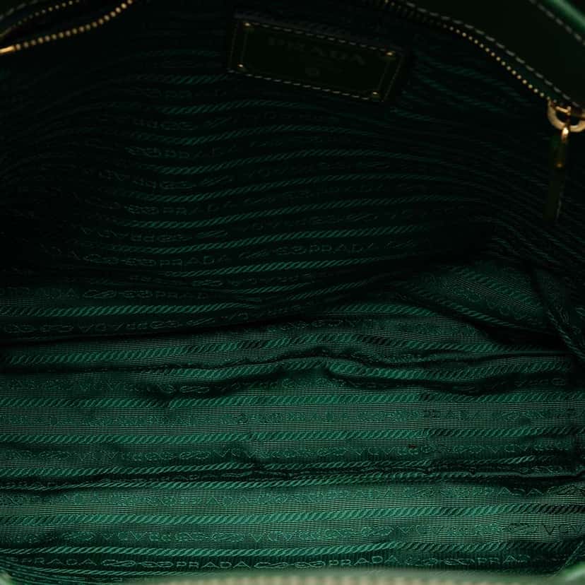 Prada Saffiano Trimmed Tessuto Logo Plate Convertible Tote Green Very good condition - Model View
