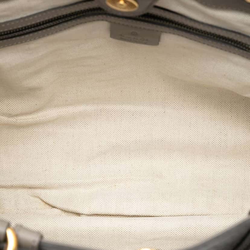 Gucci Guccissima Scarlett Tote Grey Leather Very good condition - Model View