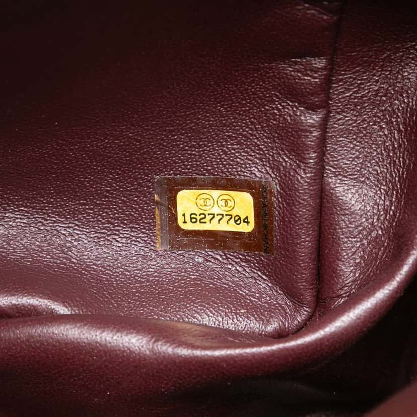 Chanel Jumbo Classic Caviar Double Flap Black Leather Very good condition - Box View