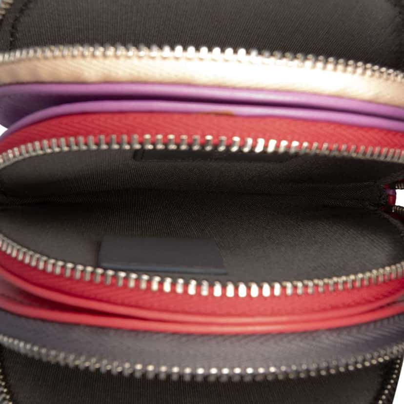 Chanel CC Quilted Lambskin Triple Zip Round Clutch With Chain Grey Leather Very good condition - Model View