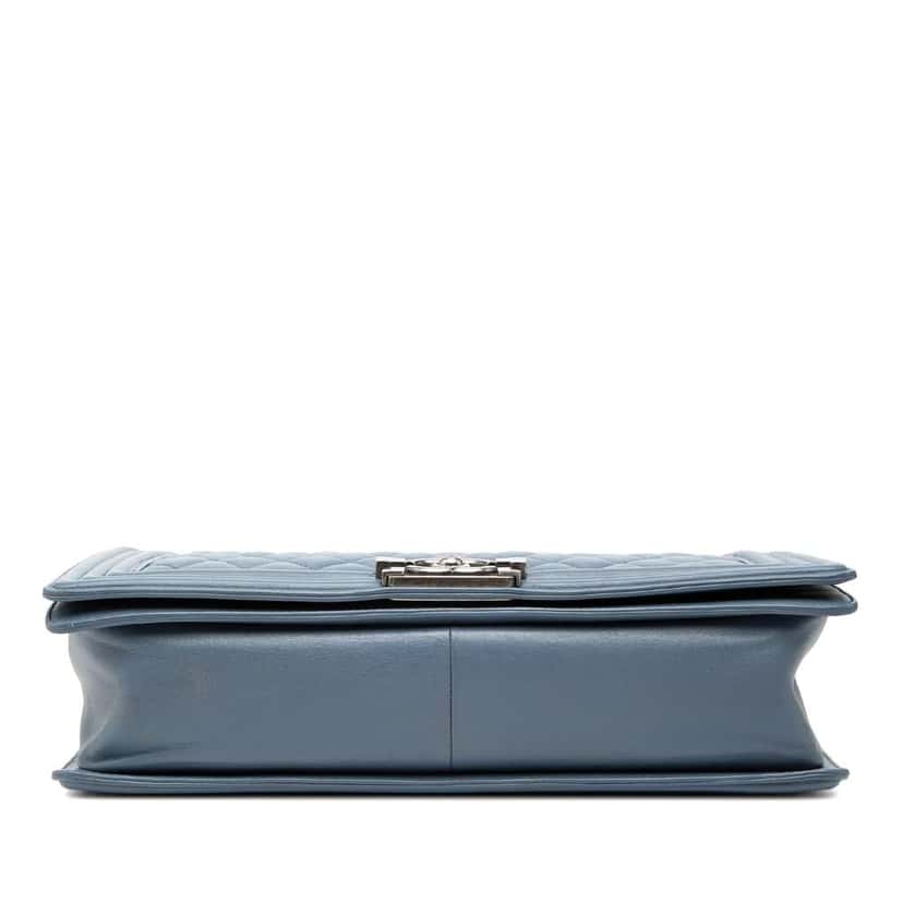 Chanel Large Quilted Lambskin Boy Flap Blue Leather Very good condition - Inside View