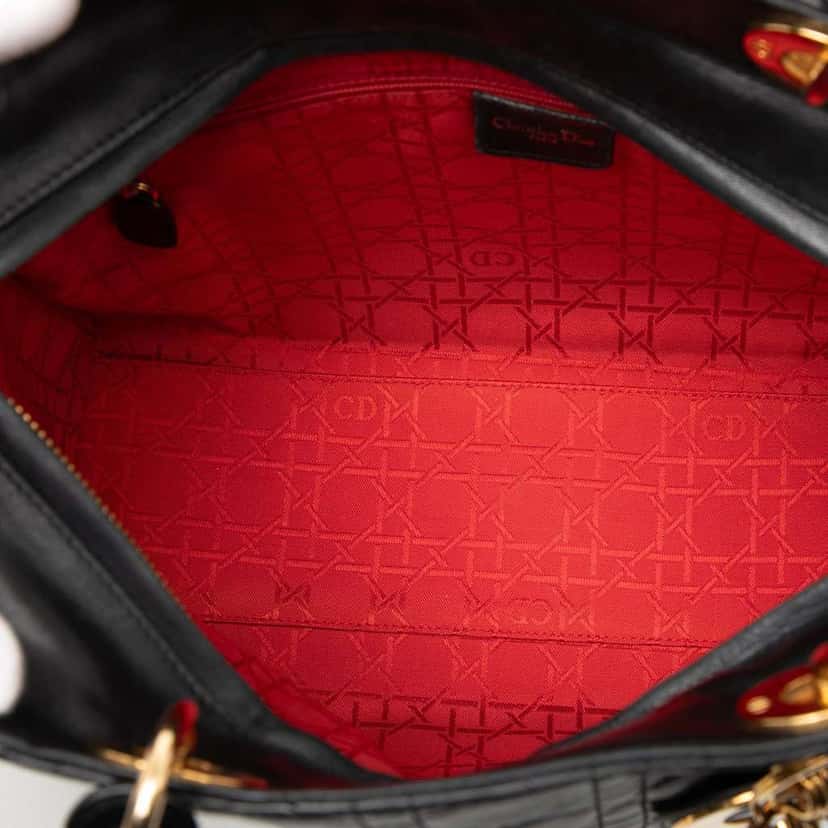 Dior Large Lambskin Cannage Lady Dior Black Leather Very good condition - Model View