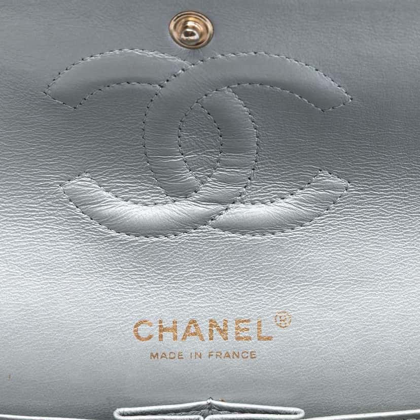 Chanel Medium Classic Metallic Lambskin Double Flap Silver Leather Very good condition - Box View