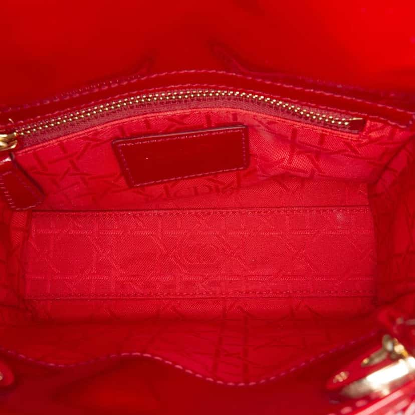 Dior Mini Patent Cannage Lady Dior Red Leather Very good condition - Model View