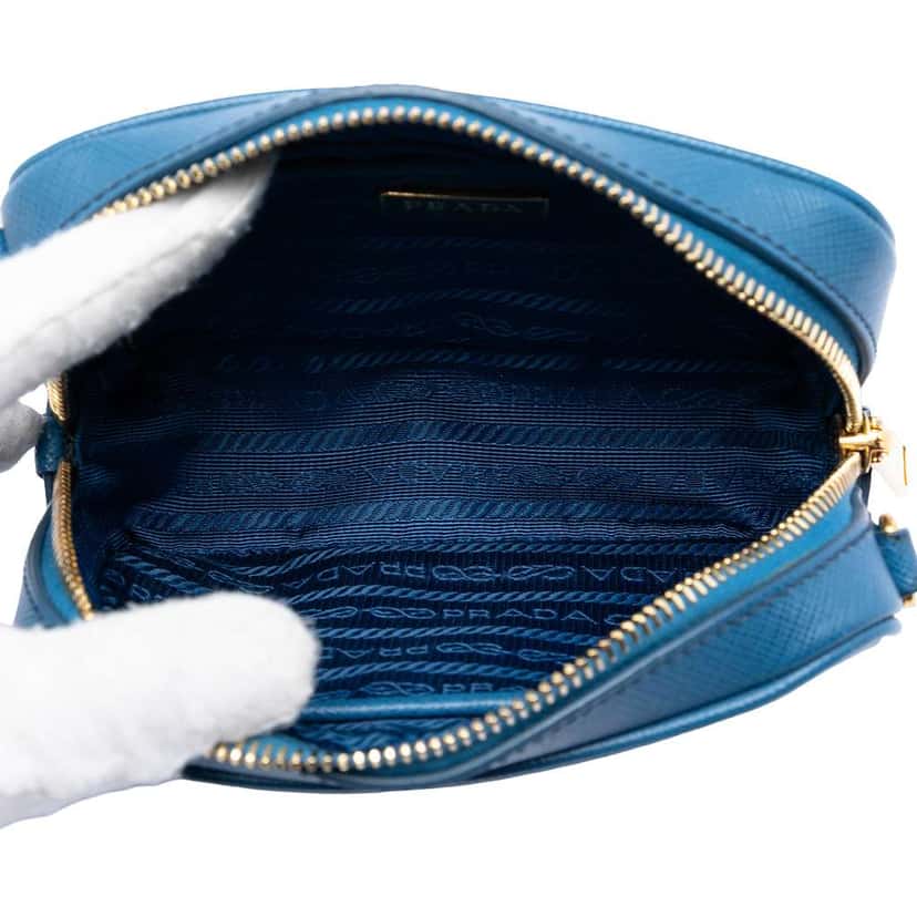 Prada Saffiano Lux Camera Bag Blue Leather Very good condition - Model View
