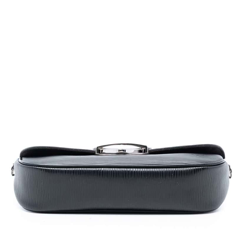 Louis Vuitton Epi Pochette Montaigne Black Leather Very good condition - Inside View