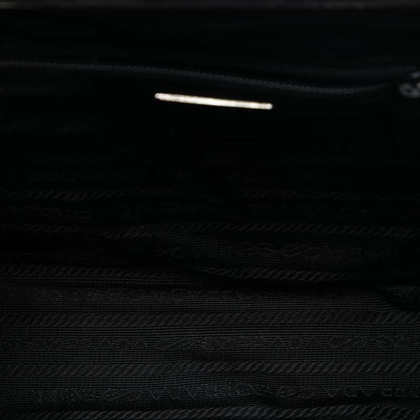 Prada Jersey Handbag Black Cotton Very good condition - Model View
