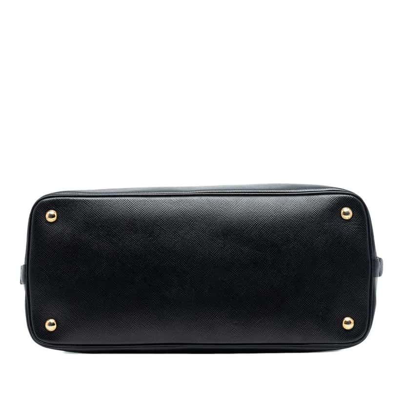 Prada Saffiano Cuir Convertible Top Handle Bag Black Leather Very good condition - Inside View