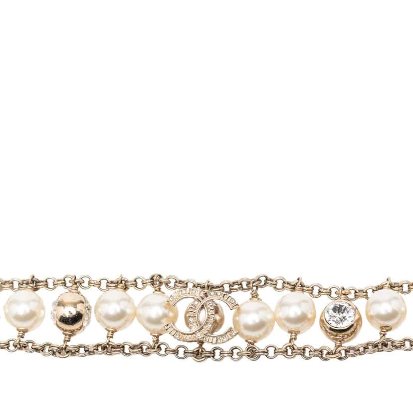 Chanel CC Gold Plated Rhinestone Faux Pearl Chain Choker Necklace Gold Metal Good condition - Model View