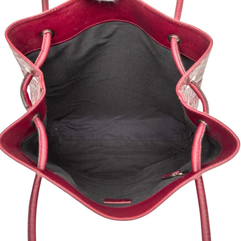 Gucci Horsebit Leather Gifford Tote Red Leather Very good condition - Model View