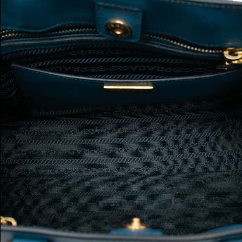 Prada Small Bicolor Saffiano Lux Galleria Satchel Blue Leather Good condition - Model View