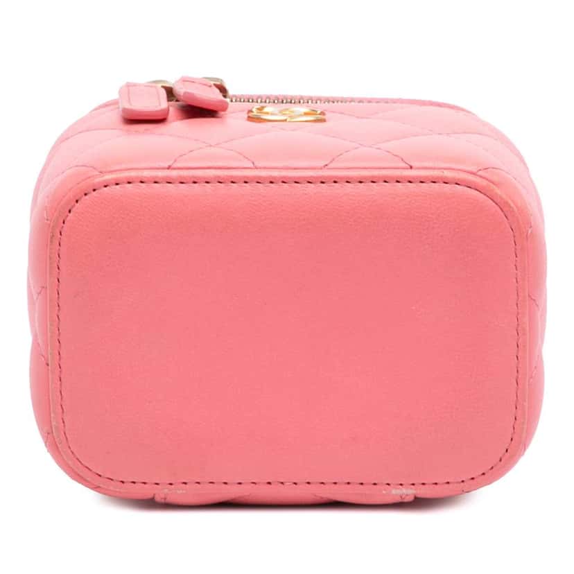 Chanel Mini Quilted Lambskin Pearl Crush Vanity Case With Chain Pink Leather Very good condition - Inside View