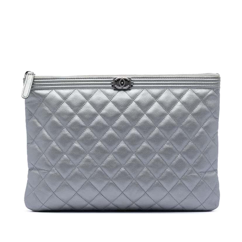 Chanel Medium Quilted Caviar Boy O Case Clutch Silver Leather Very good condition - Front View
