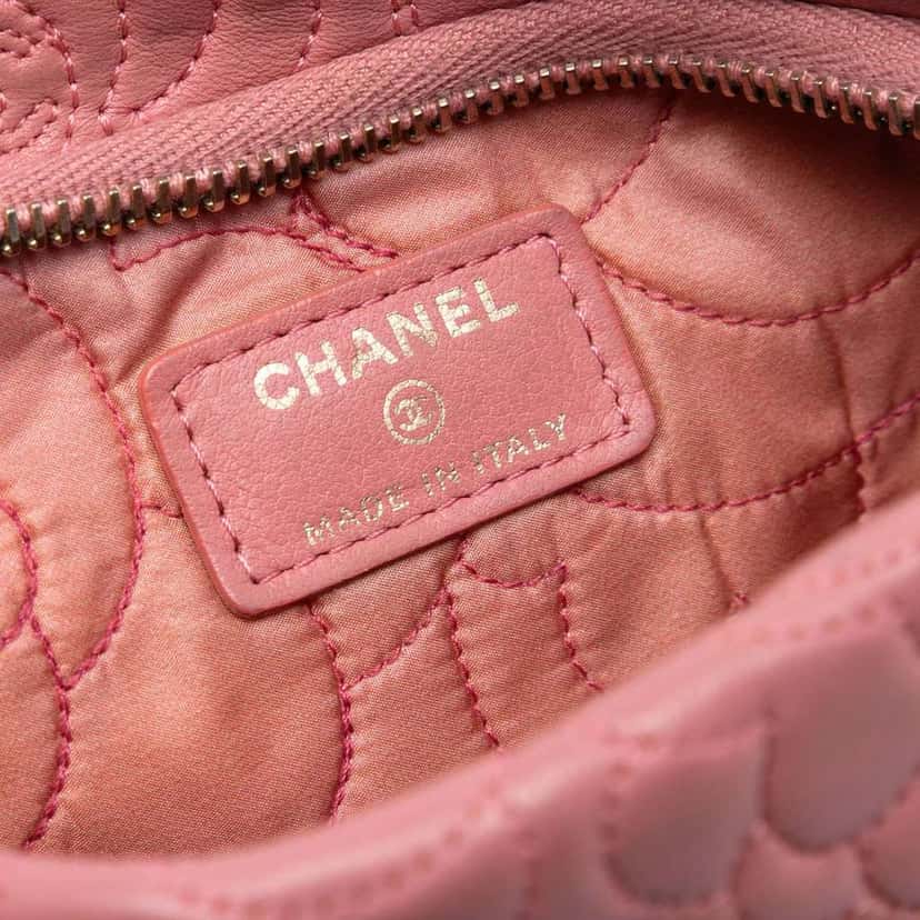 Chanel Embossed Lambskin Camellia Chain Pochette Pink Leather Very good condition - Box View