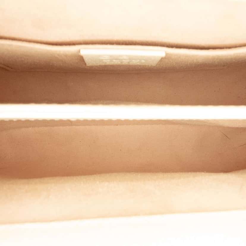 Gucci Small Calfskin Web Ophidia Chain Crossbody White Leather Very good condition - Model View