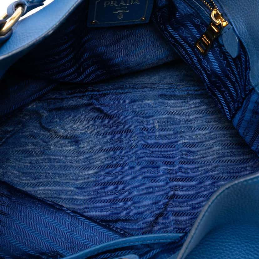 Prada Vitello Daino Side Pocket Shoulder Bag Blue Leather Good condition - Model View