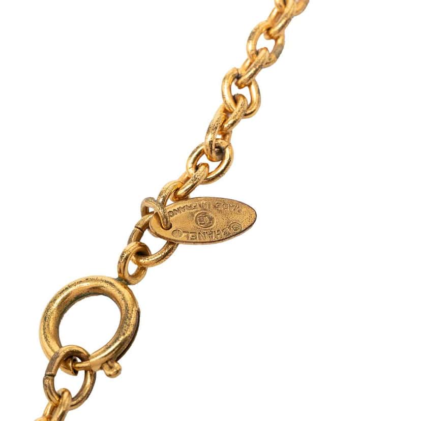 Chanel Gold Plated Quilted CC Pendant Necklace Gold Metal Very good condition - Inside View