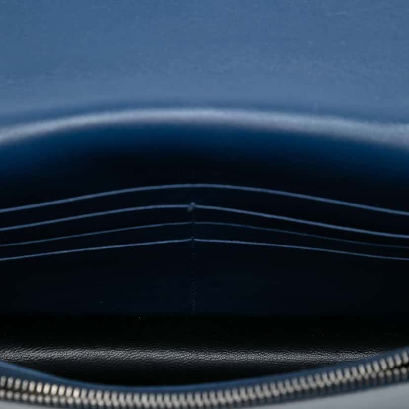 Saint Laurent Small Smooth Calfskin Monogram Kate Tassel Crossbody Blue Leather Very good condition - Model View