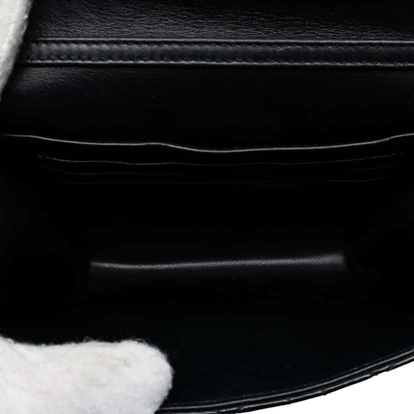 Dior Mini Patent Cannage Miss Dior Pouch Black Leather Very good condition - Model View