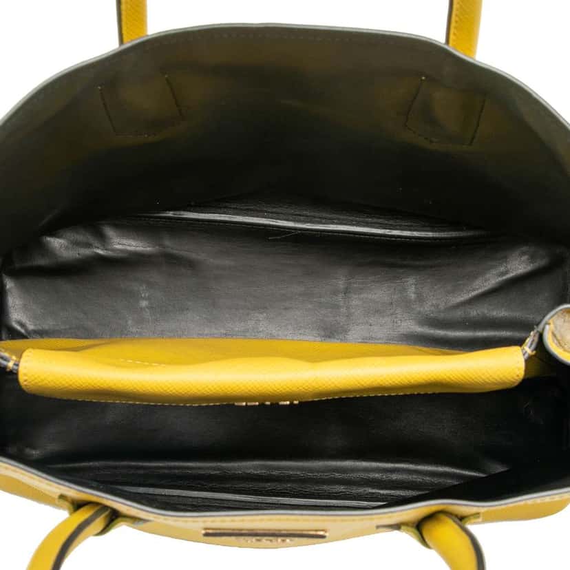 Prada Medium Saffiano Cuir Double Satchel Yellow Leather Very good condition - Model View