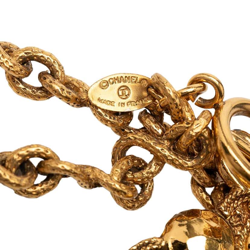 Chanel Gold Plated Faux Pearl Flower Pendant Necklace Gold Metal Very good condition - Box View