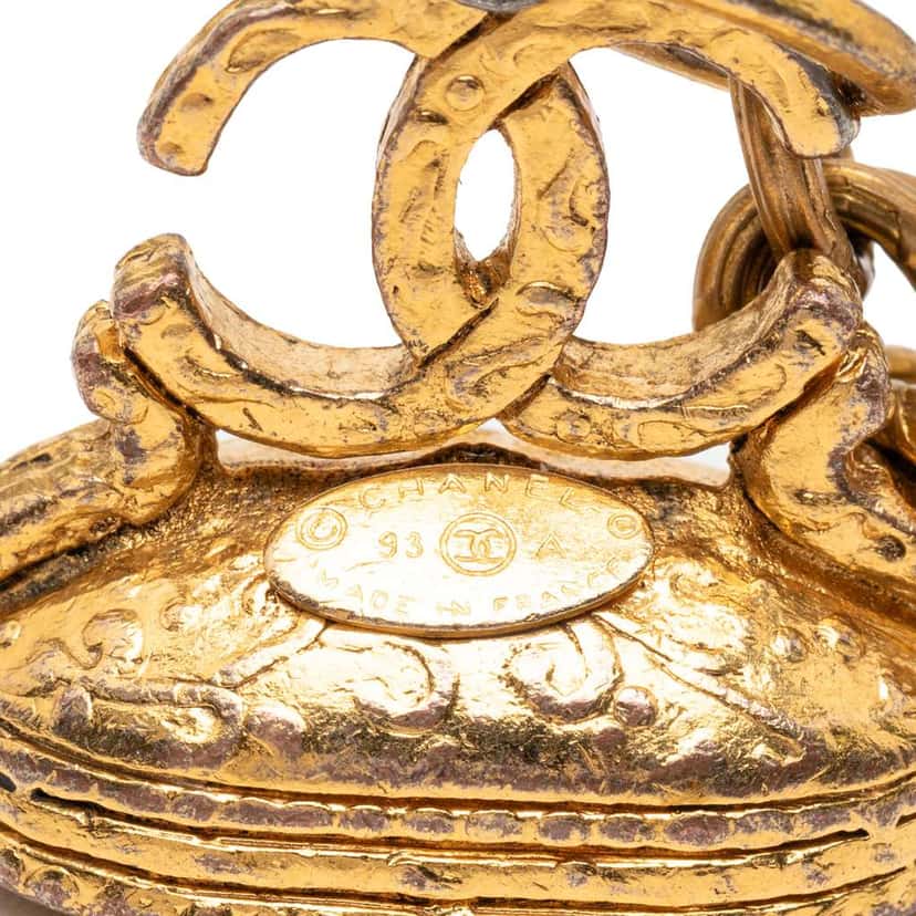 Chanel CC Gold Plated Gripoix Stamp Pendant Necklace Gold Metal Very good condition - Box View