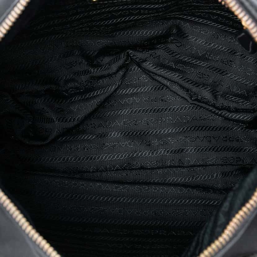 Prada Saffiano Trimmed Tessuto Zip Top Shoulder Bag Black Very good condition - Model View