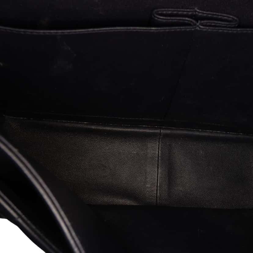 Chanel Jumbo Classic Lambskin Double Flap Black Leather Very good condition - Model View