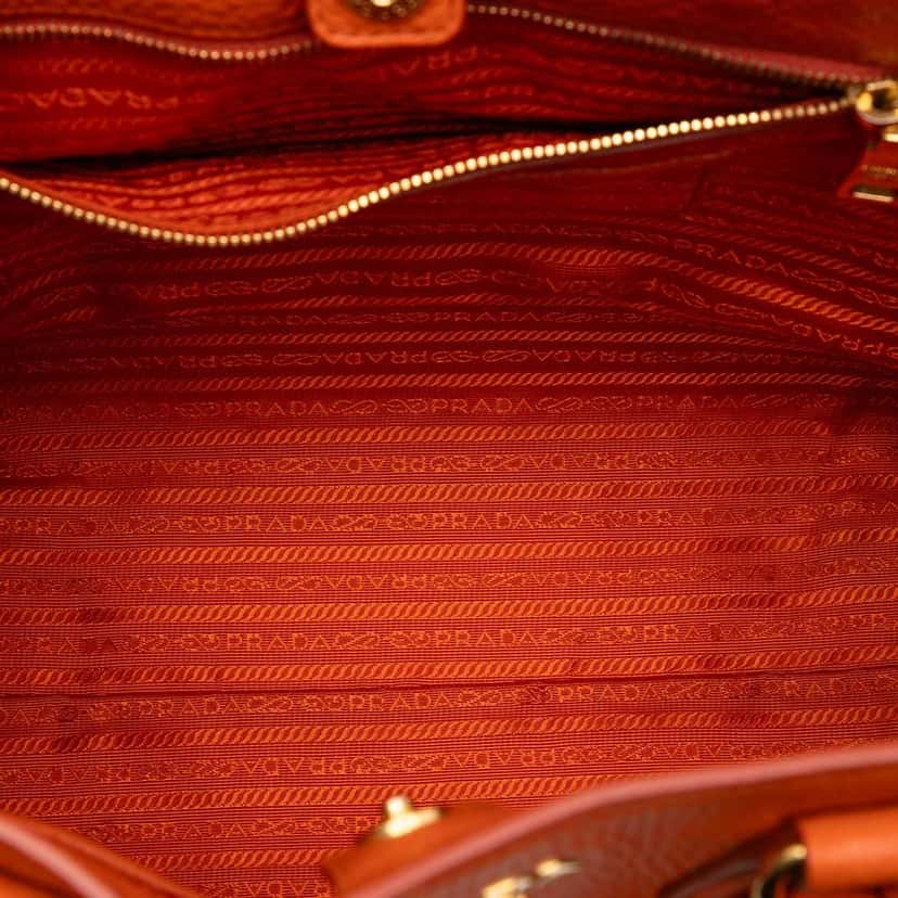 Prada Vitello Daino Open Convertible Tote Orange Leather Very good condition - Model View