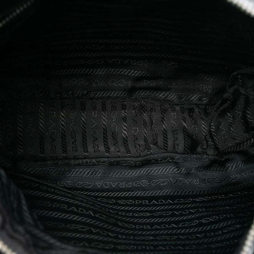 Prada Tessuto Tote Black Very good condition - Model View