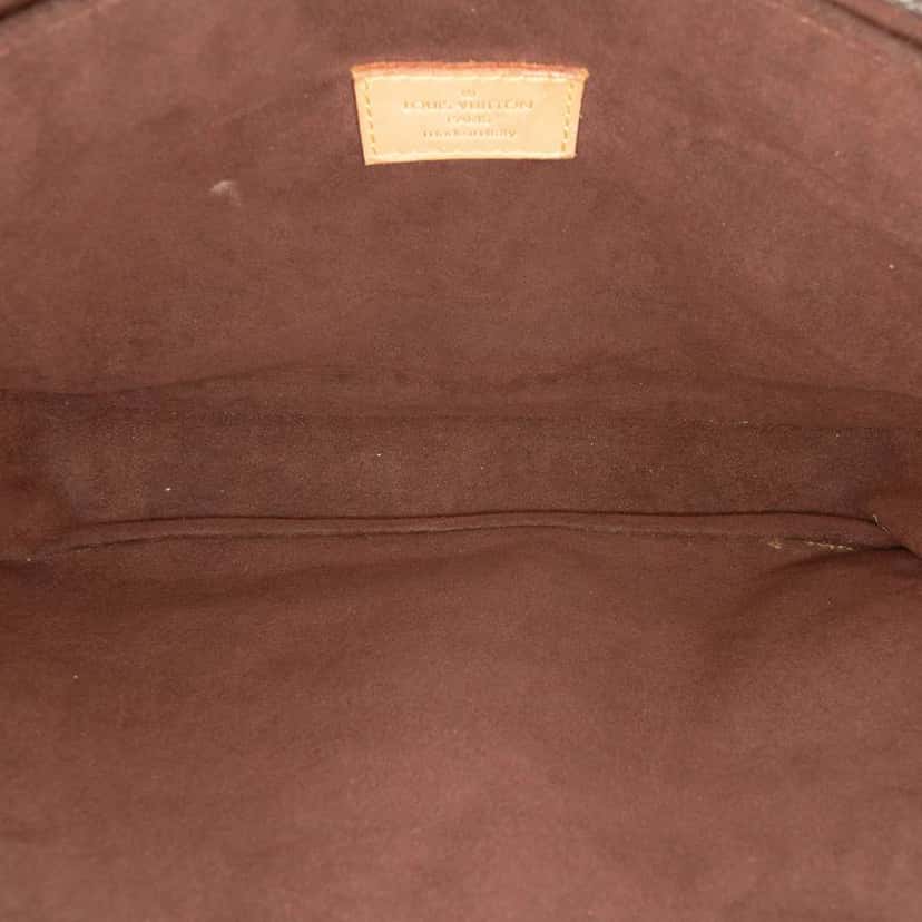 Louis Vuitton Monogram Pochette Metis Brown Very good condition - Model View