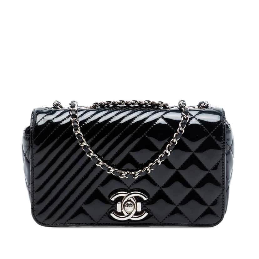 Chanel Small Quilted Patent Coco Boy Flap Black Leather Very good condition - Front View