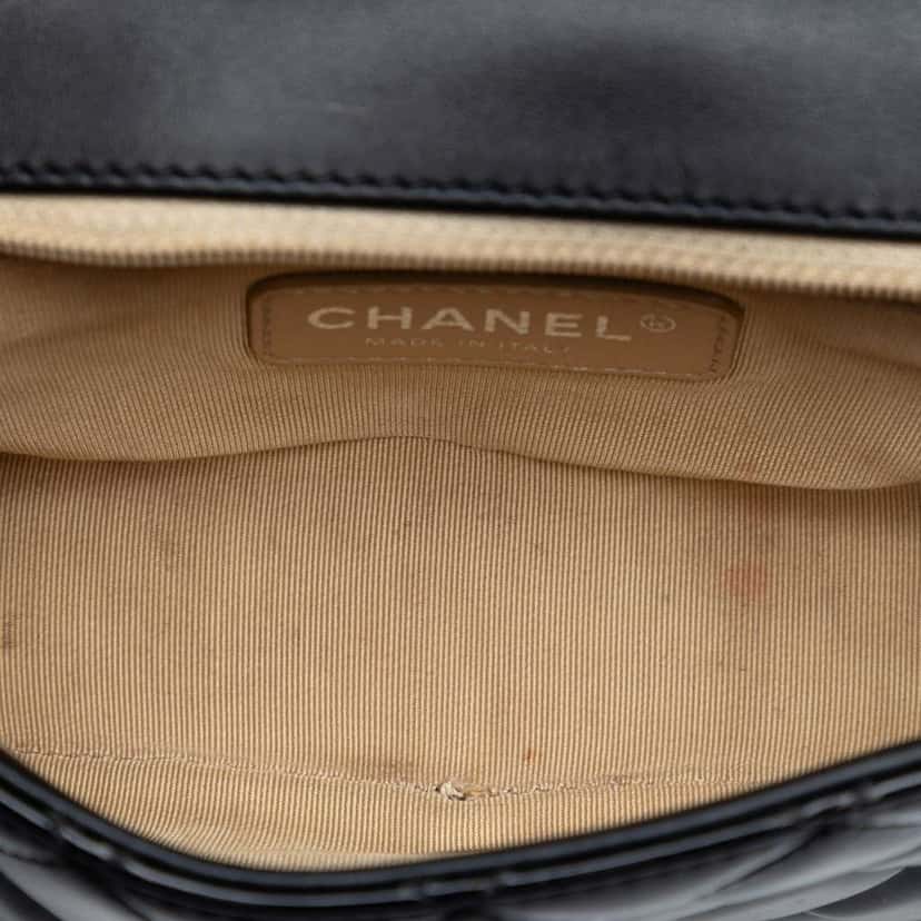 Chanel Small Quilted Patent Coco Boy Flap Black Leather Very good condition - Model View