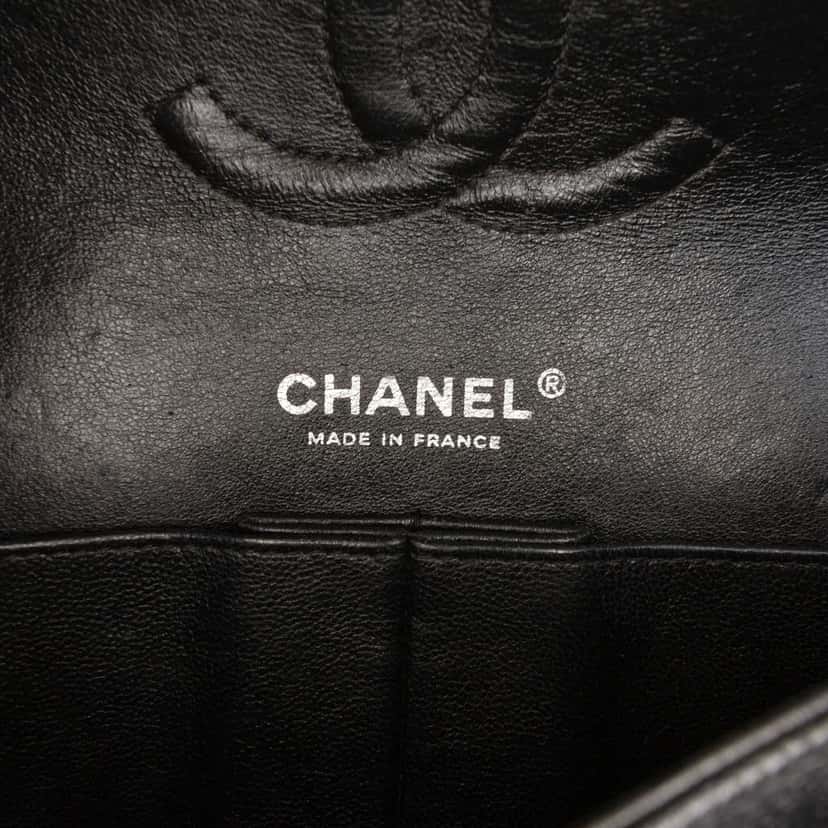 Chanel Medium Classic Caviar Double Flap Black Leather Very good condition - Box View