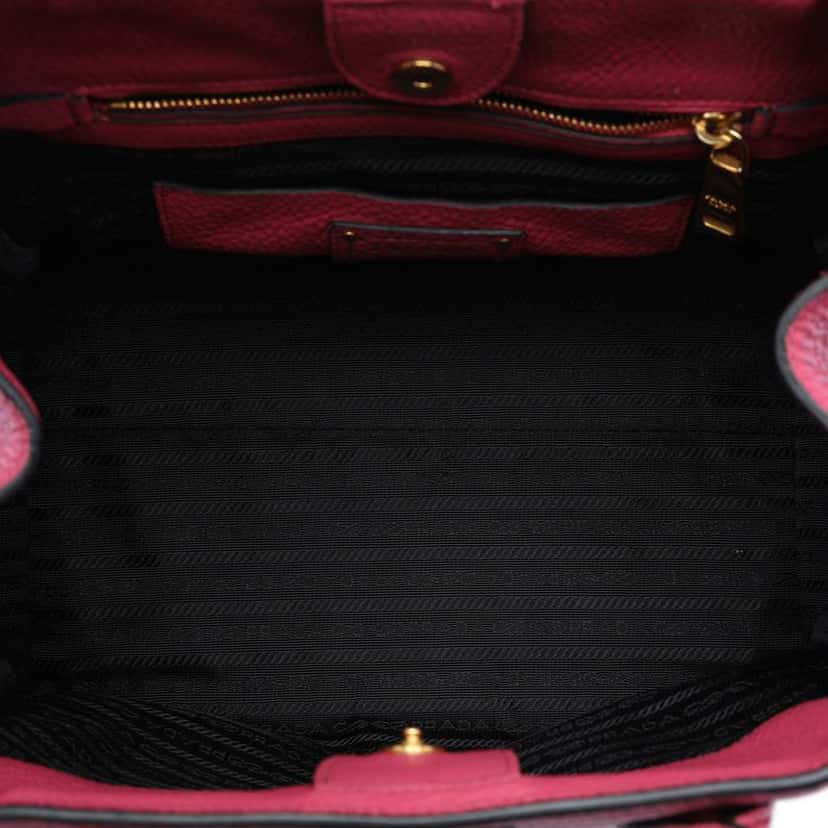 Prada Vitello Daino Open Convertible Tote Pink Leather Very good condition - Model View