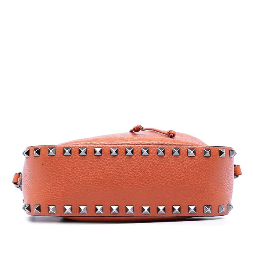 Valentino Grained Calfskin Rockstud Bucket Bag Brown Leather Very good condition - Inside View