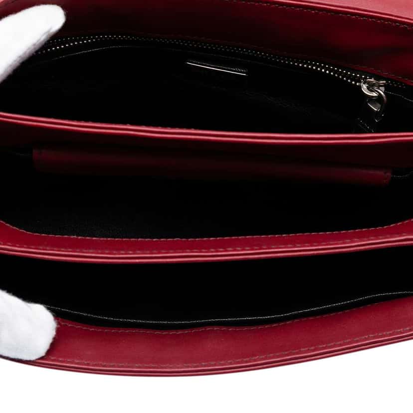 Prada Soft Calf Chain Crossbody Red Leather Very good condition - Model View