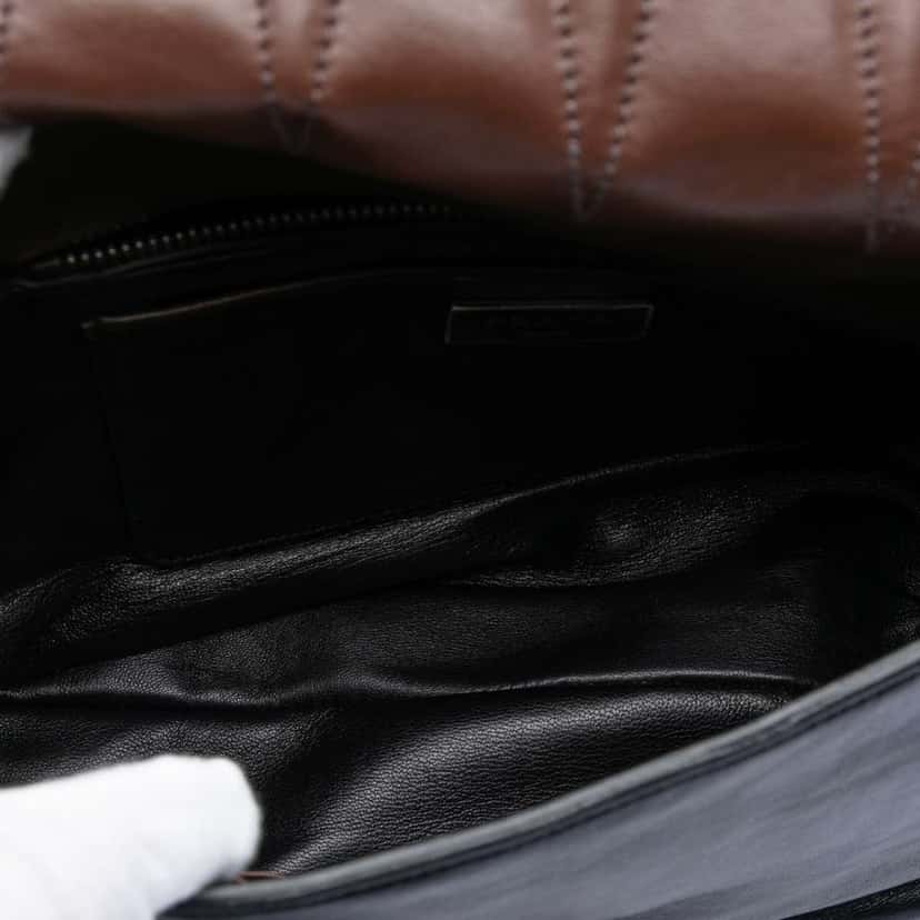 Prada Soft Calfskin Double Sided Flap Messenger Bag Black Leather Very good condition - Model View