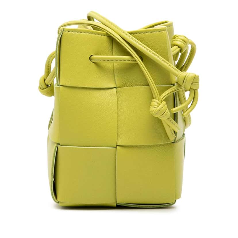 Bottega Veneta Mini Nappa Maxi Intrecciato Cassette Bucket Bag Green Leather Very good condition - Front View
