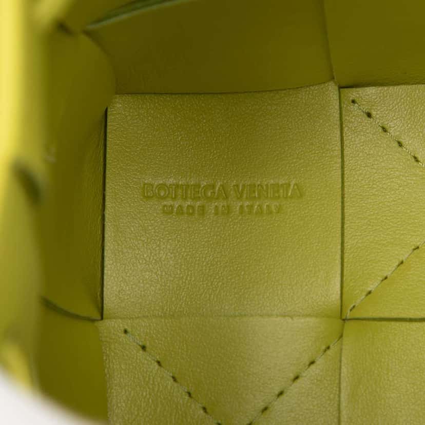 Bottega Veneta Mini Nappa Maxi Intrecciato Cassette Bucket Bag Green Leather Very good condition - Box View
