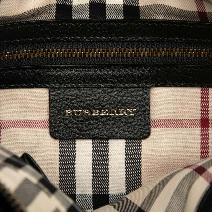 Burberry Leather Crossbody Black Leather Very good condition - Box View