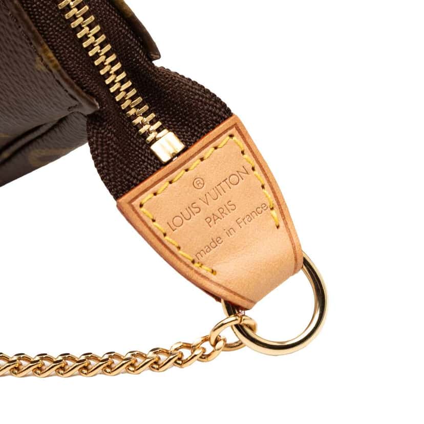 Louis Vuitton Monogram Mini Pochette Accessoires Brown Very good condition - Box View