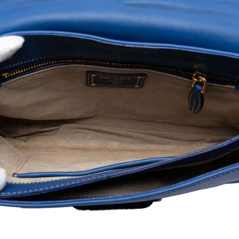 Prada City Calf Push Lock Flap Crossbody Blue Leather Very good condition - Model View