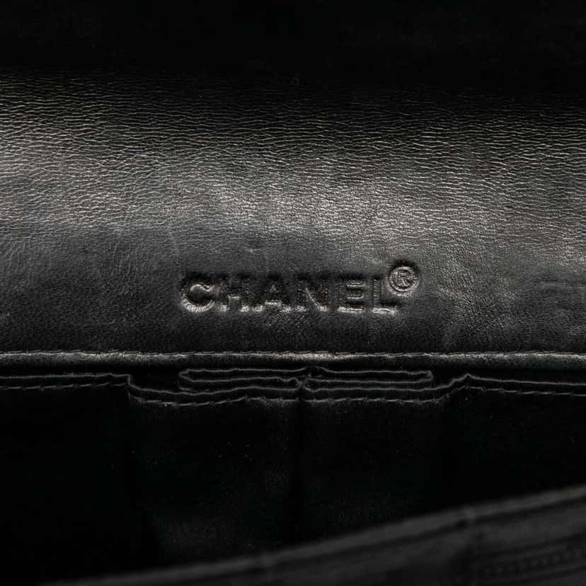 Chanel New Travel Line Nylon East West Flap Black Very good condition - Box View