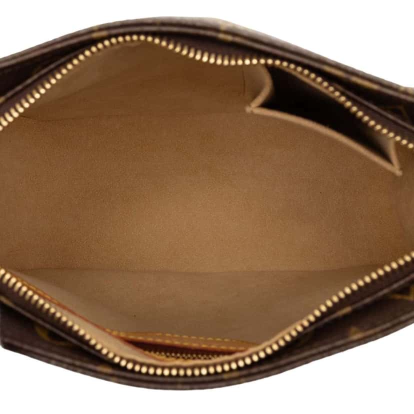 Louis Vuitton Monogram Looping MM Brown Good condition - Model View