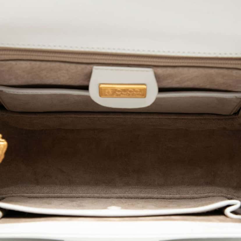 Gucci Calfskin Bakelite Night White Leather Good condition - Model View