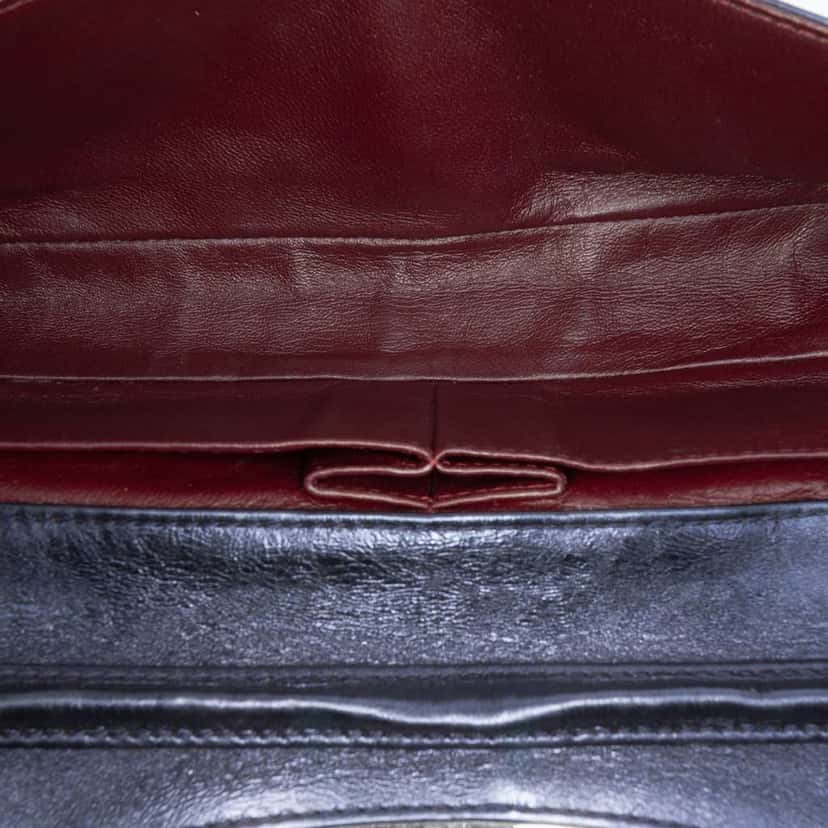 Chanel Quilted Glazed Calfskin Reissue 2.55 East West Single Flap Blue Leather Good condition - Model View