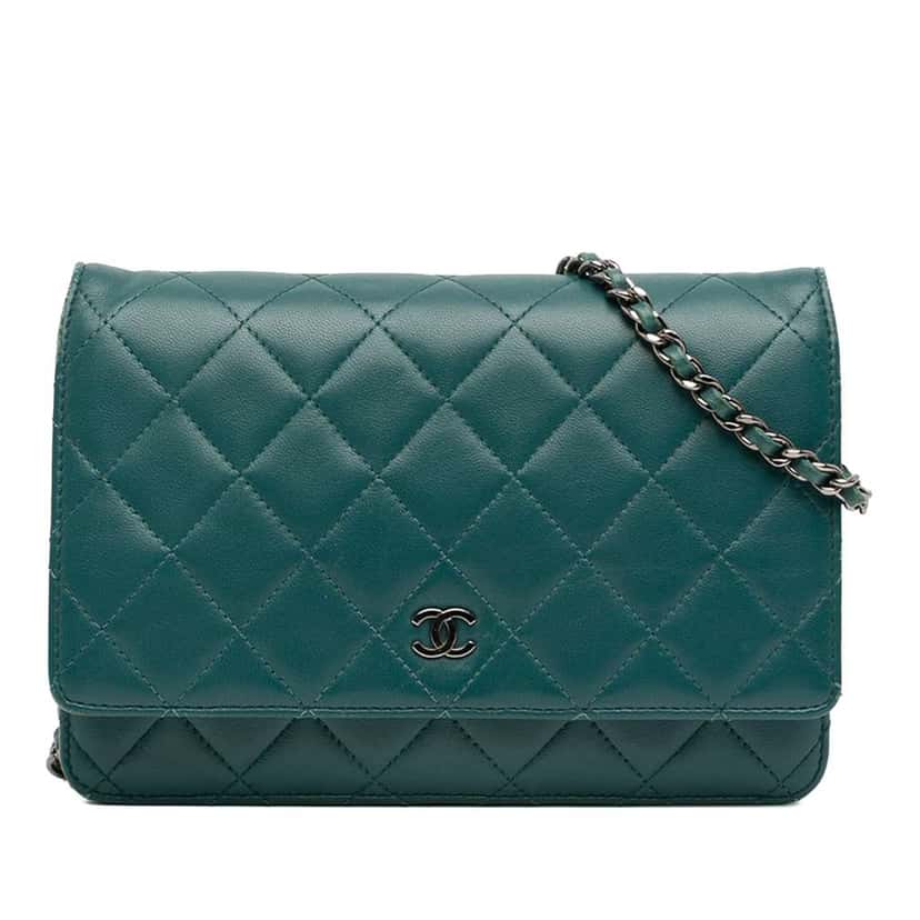 Chanel CC Quilted Lambskin Wallet On Chain Blue Leather Good condition - Front View