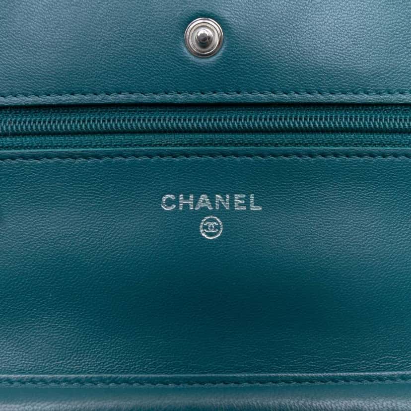 Chanel CC Quilted Lambskin Wallet On Chain Blue Leather Good condition - Box View